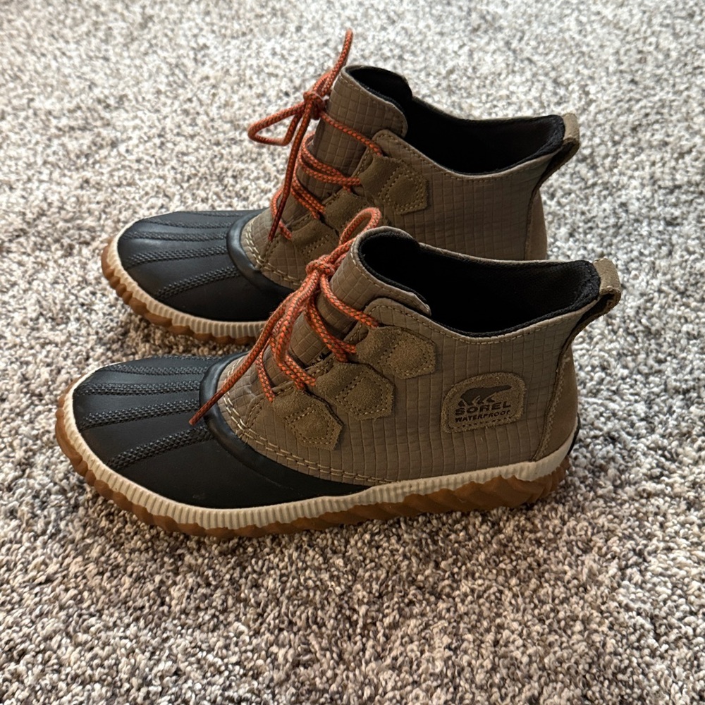 Women’s Sorel Out N About Waterproof Ankle Duck Boot - Picture 4 of 7